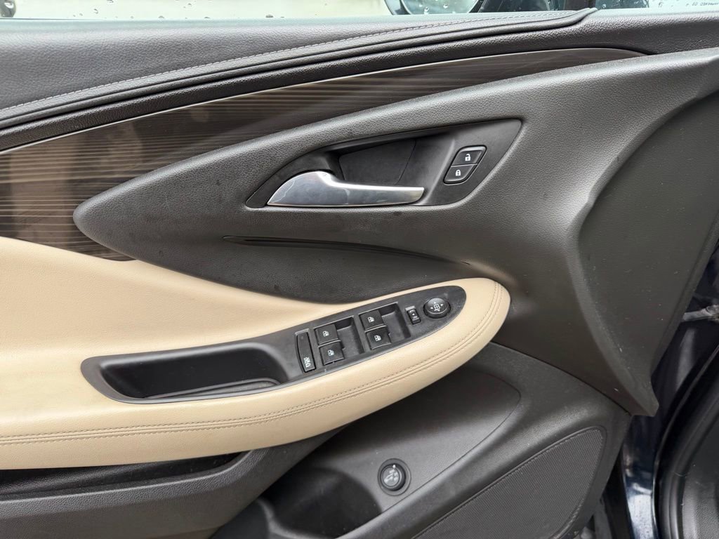 Used 2020 Buick Envision Preferred w/ LPO, Cargo Package image 8