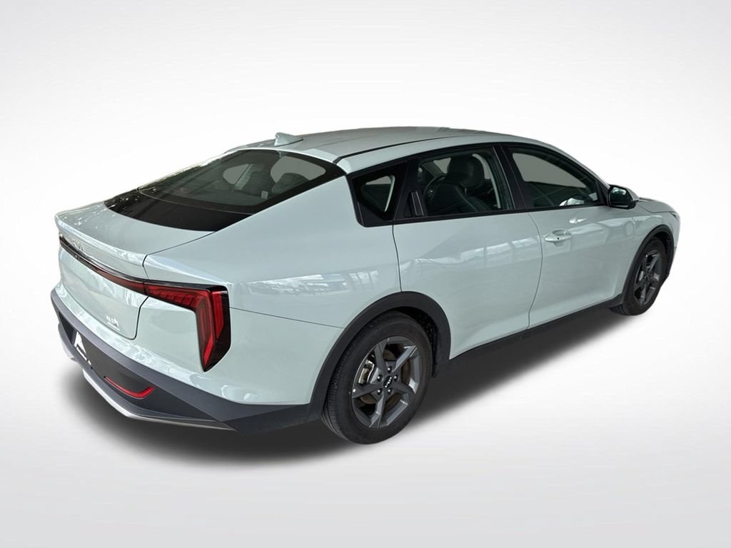 Used 2025 Kia K4 FWD image 7