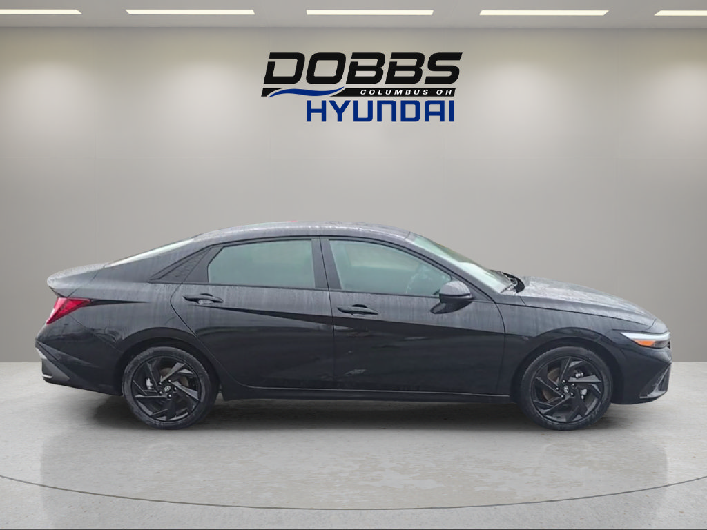 Used 2026 Hyundai Elantra Sport FWD image 6