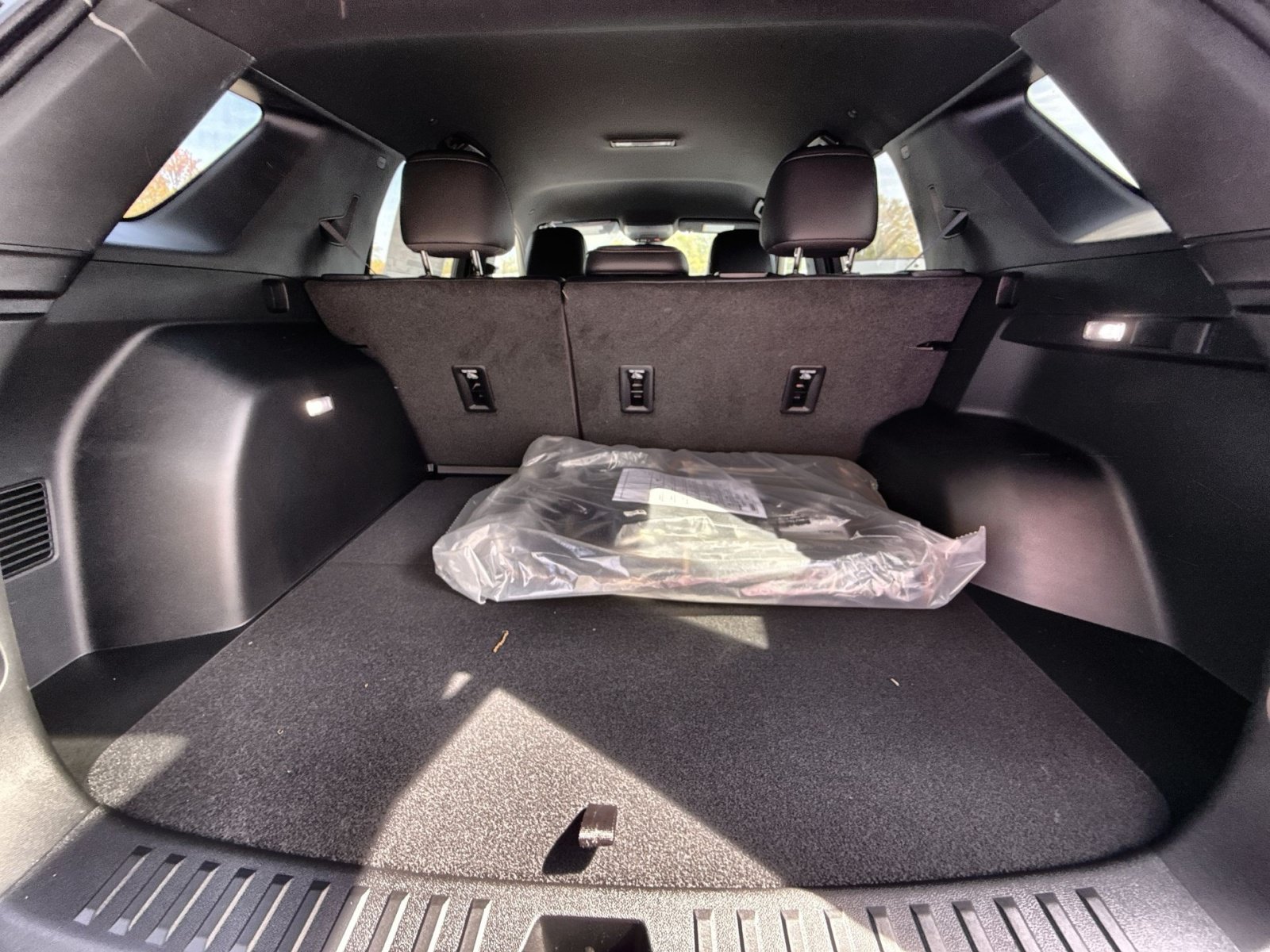 New 2026 GMC Terrain AT4 AWD/4WD image 25