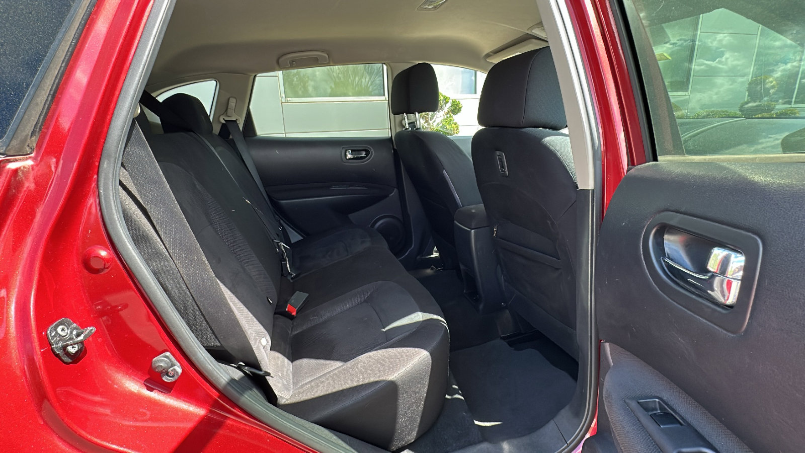 Used 2015 Nissan Rogue S w/ Convenience Package image 25