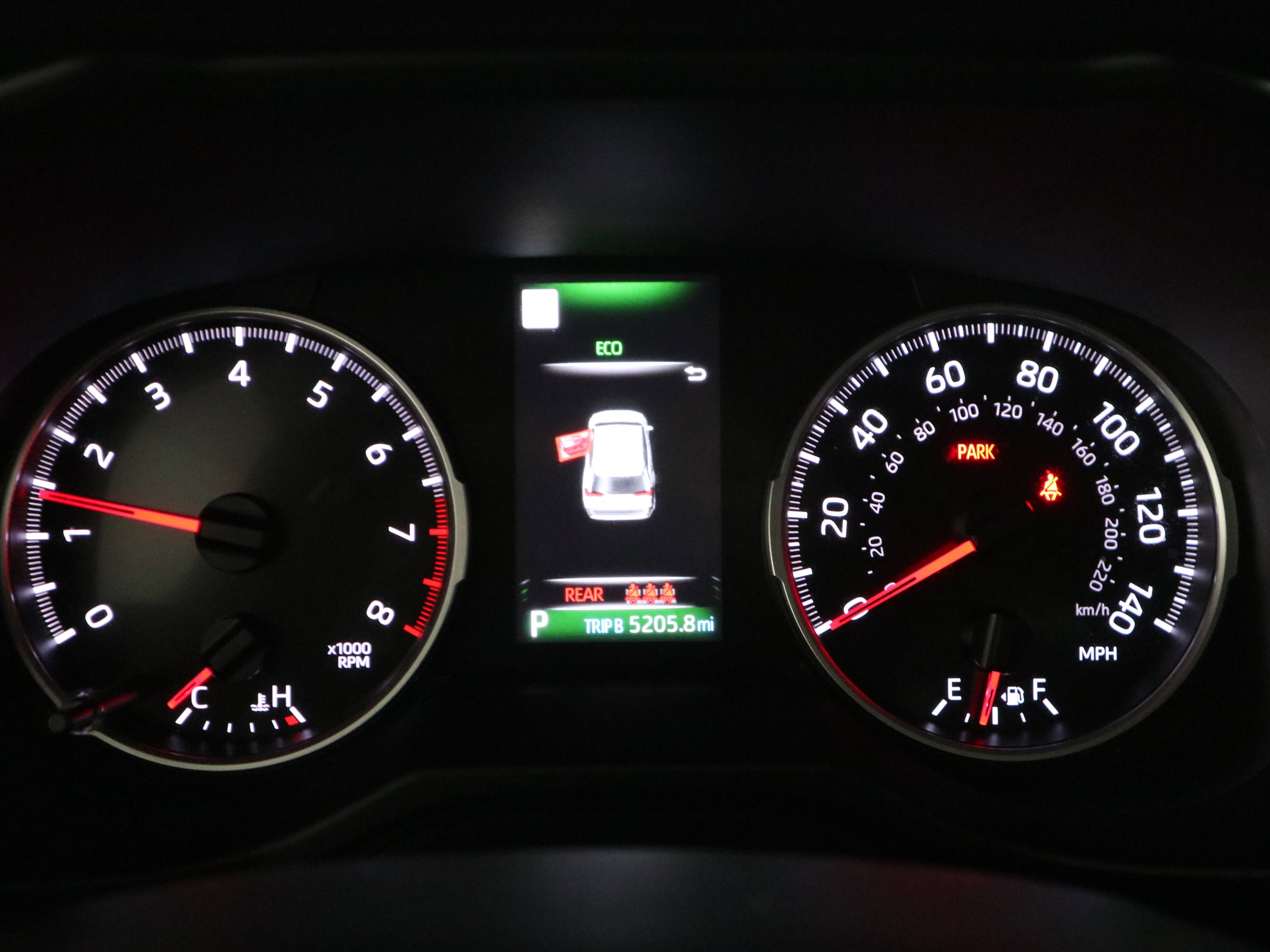 Used 2022 Toyota RAV4 LE image 17