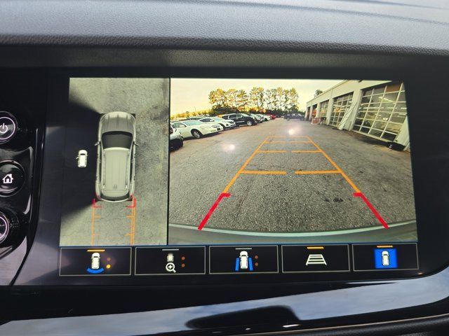 Used 2023 Buick Envision Avenir image 25