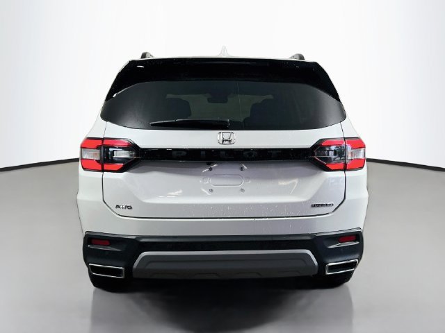 Certified 2024 Honda Pilot Touring image 20
