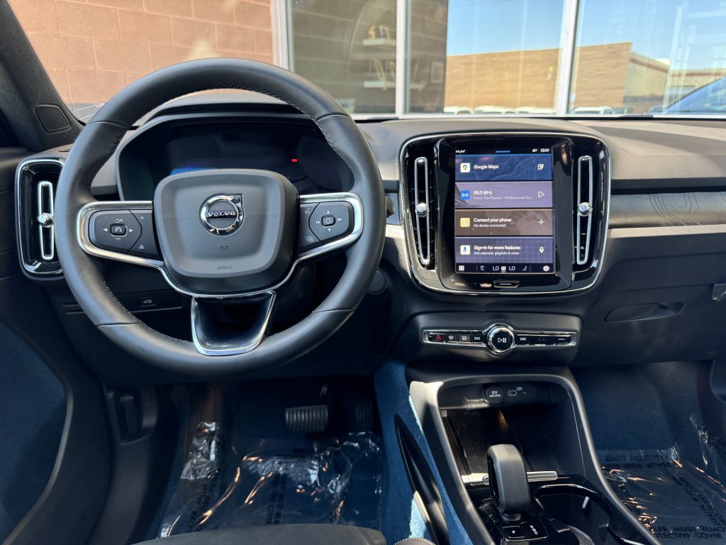 Used 2023 Volvo C40 P8 Recharge Ultimate image 16