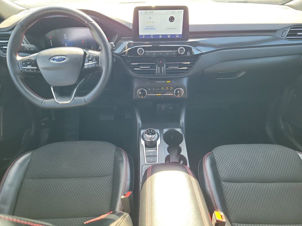 Used 2025 Ford Escape ST-Line image 18