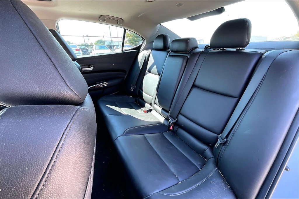 Used 2015 Acura TLX FWD image 31