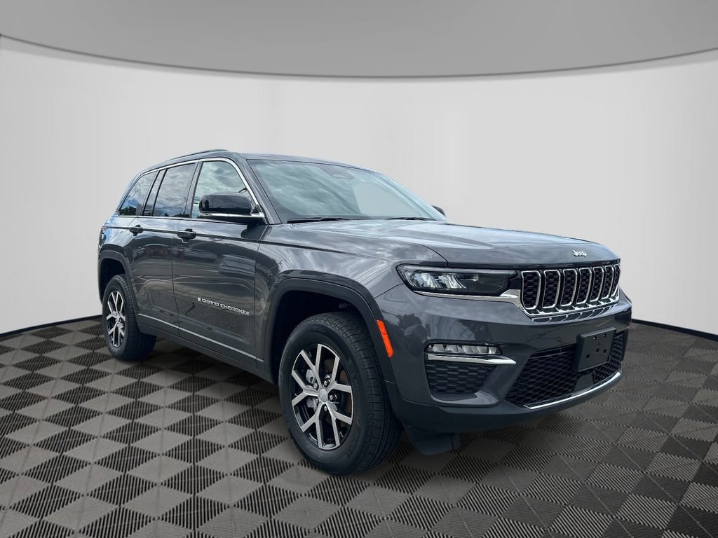 Used 2025 Jeep Grand Cherokee Limited AWD/4WD image 7