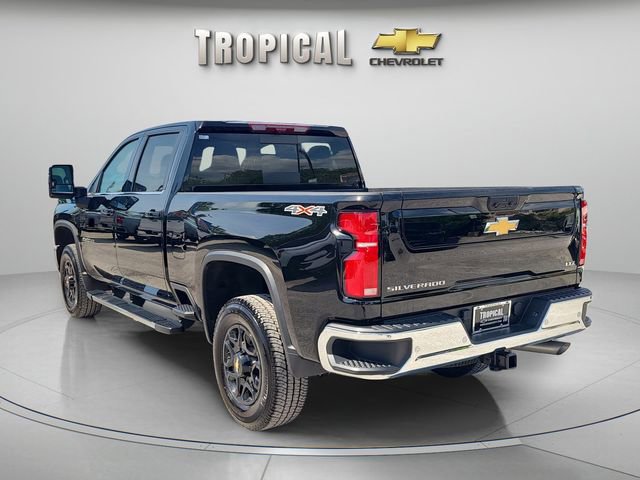 Used 2025 Chevrolet Silverado 2500 LTZ w/ LTZ Premium Package AWD/4WD image 2