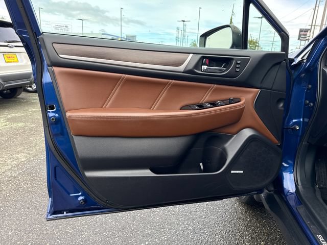 Used 2017 Subaru Outback 2.5i Touring w/ Popular Package #5A AWD/4WD image 15
