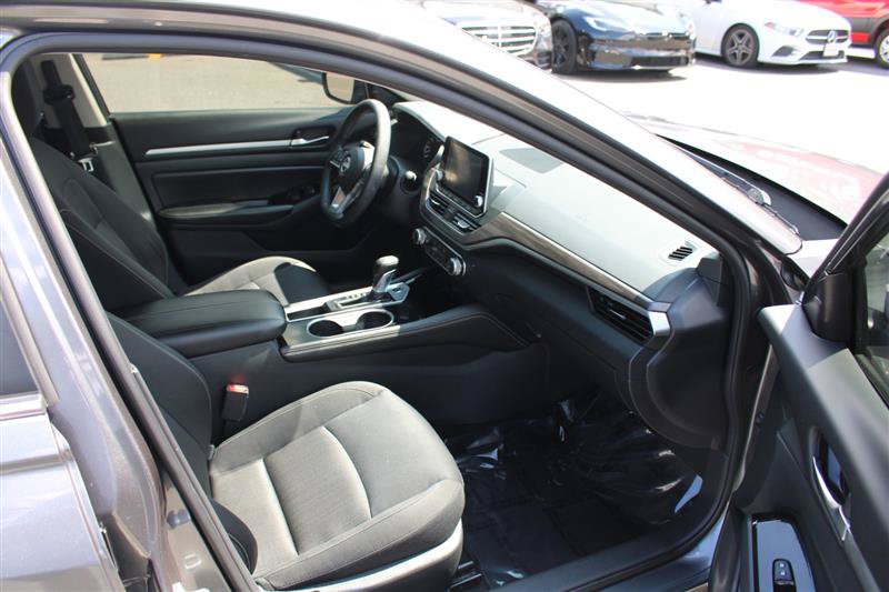 Used 2023 Nissan Altima 2.5 SV FWD image 10