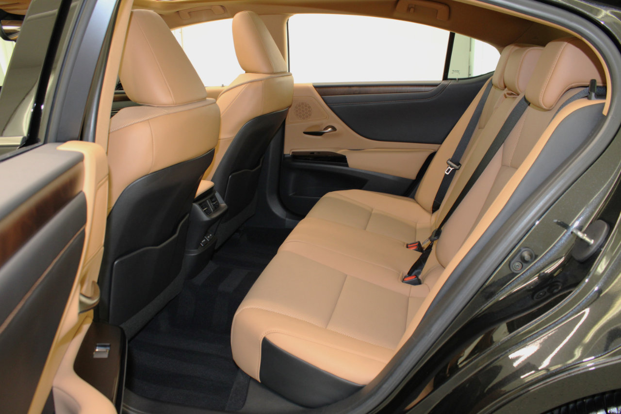 Used 2022 Lexus ES 350 Premium image 38