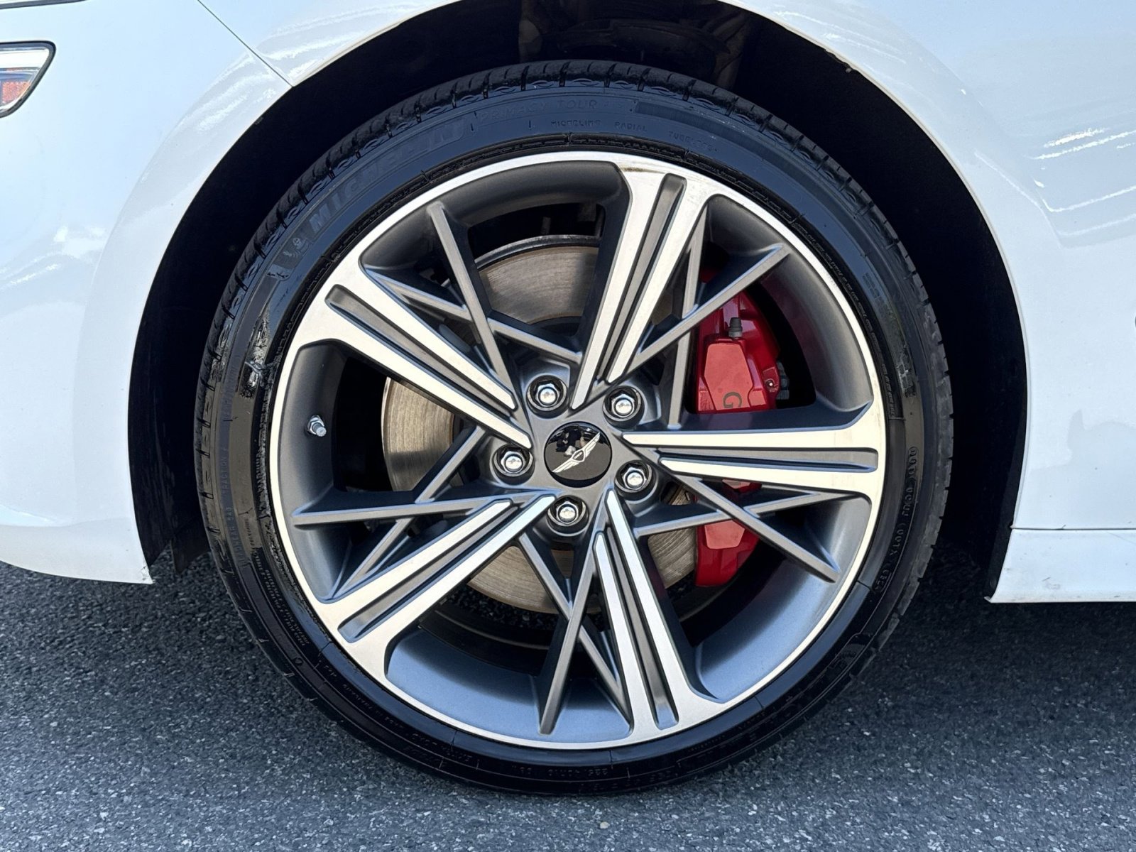 Used 2025 Genesis G70 3.3T Advanced image 12