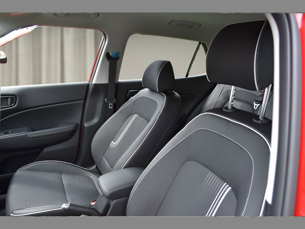 New 2025 Hyundai Venue Limited image 21