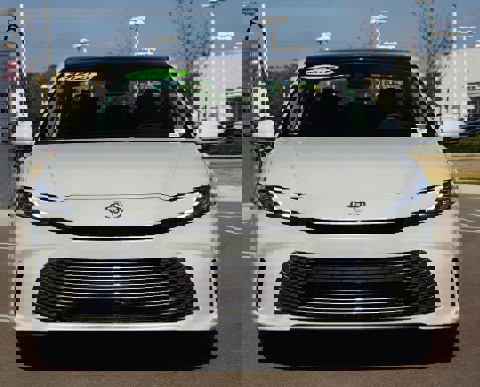 Certified 2025 Toyota Camry XLE image 25
