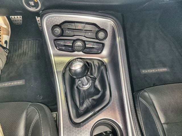 Used 2015 Dodge Challenger R/T Plus image 20