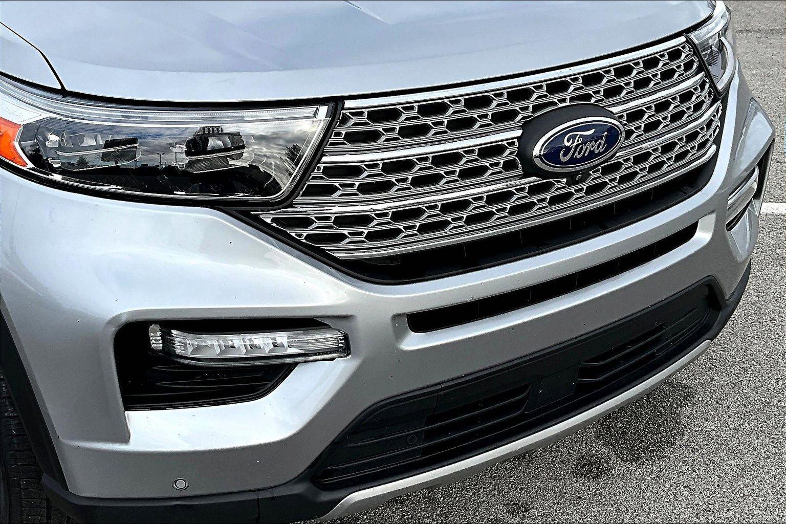 Used 2022 Ford Explorer Limited image 30