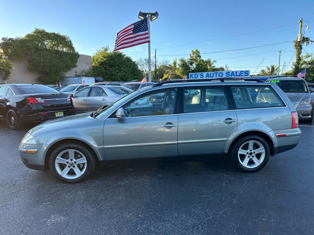 Used 2004 Volkswagen Passat GLX image 4