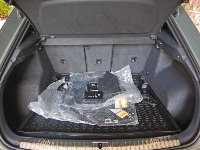 Used 2023 Audi Q3 2.0T Premium w/ Black Optic Sport Package AWD/4WD image 15