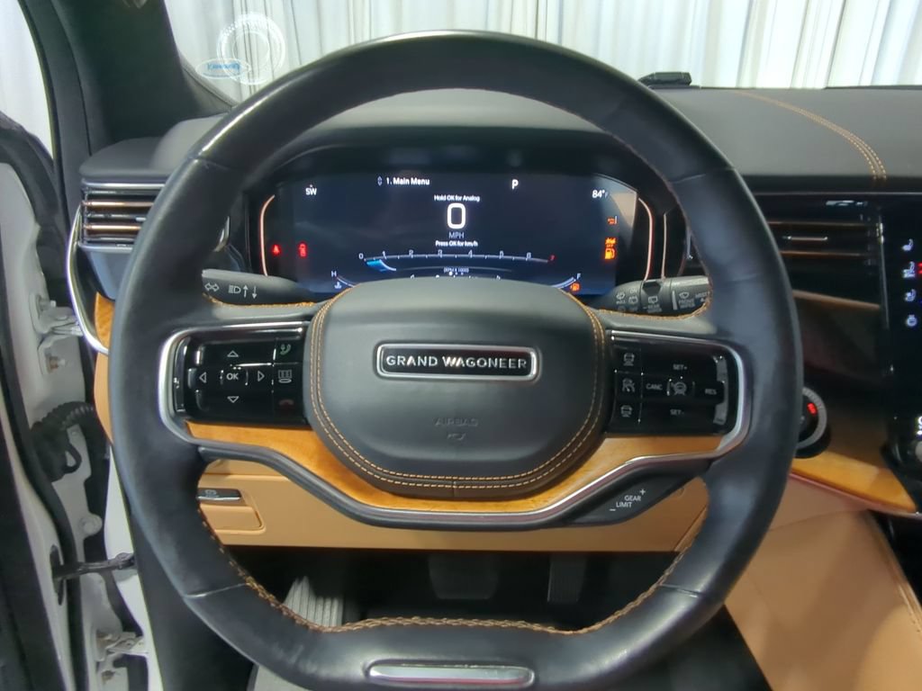 Used 2022 Jeep Grand Wagoneer Series III AWD/4WD image 27