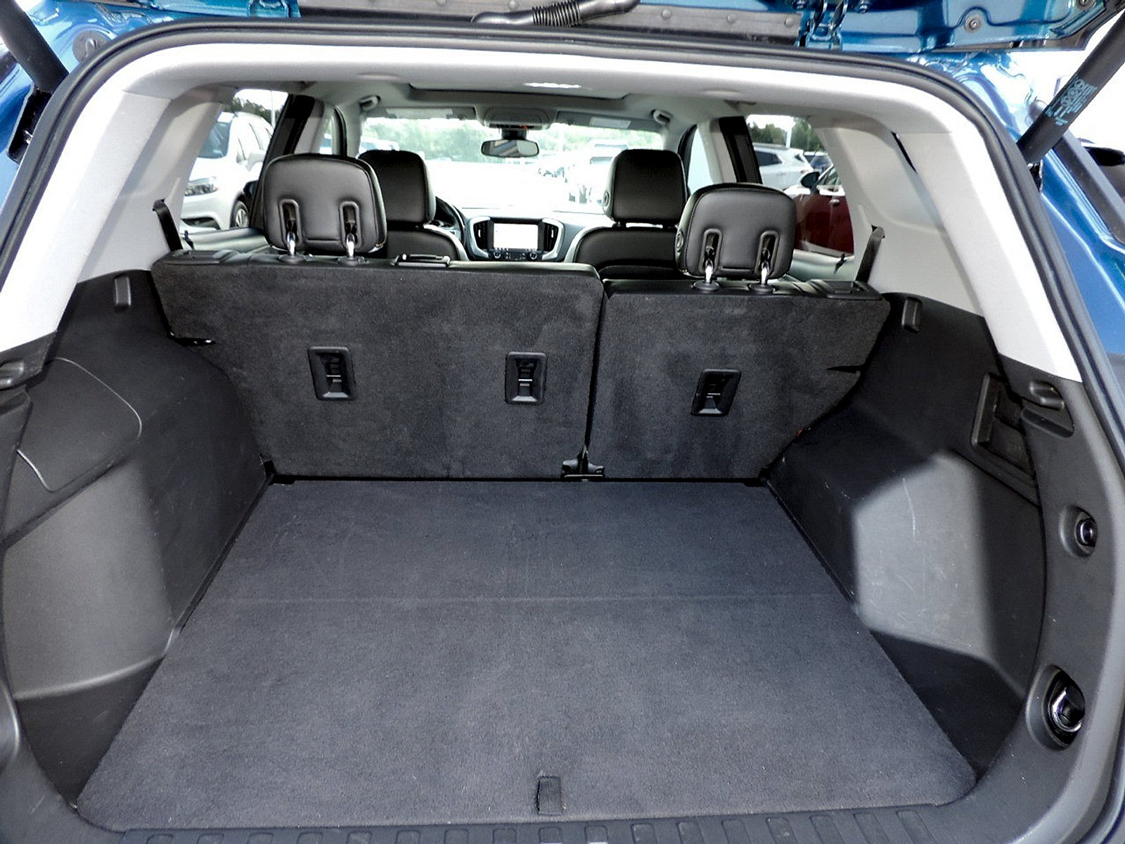 Used 2020 GMC Terrain SLT w/ Preferred Package FWD image 16