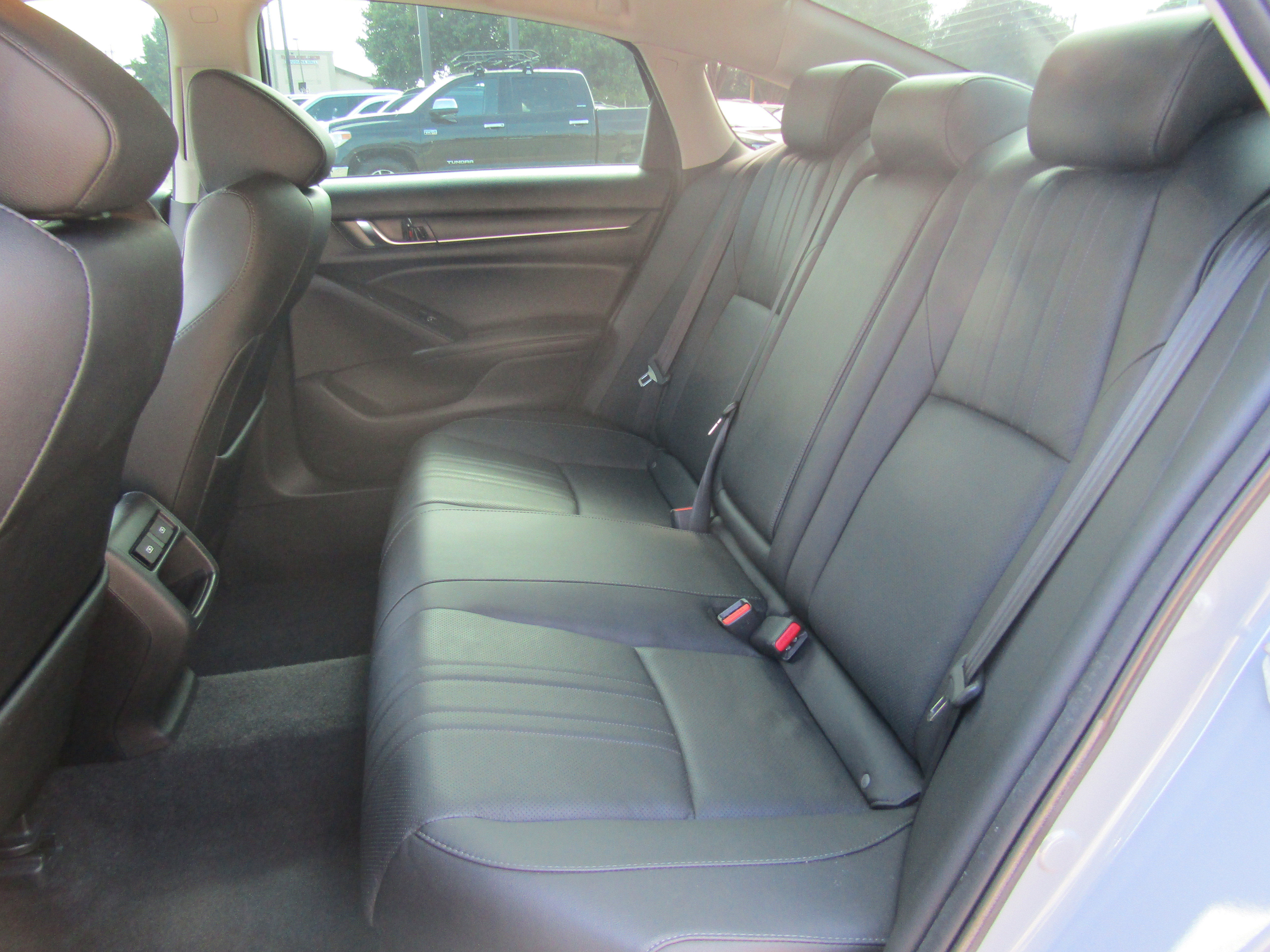 Used 2021 Honda Accord Sport Special Edition image 9