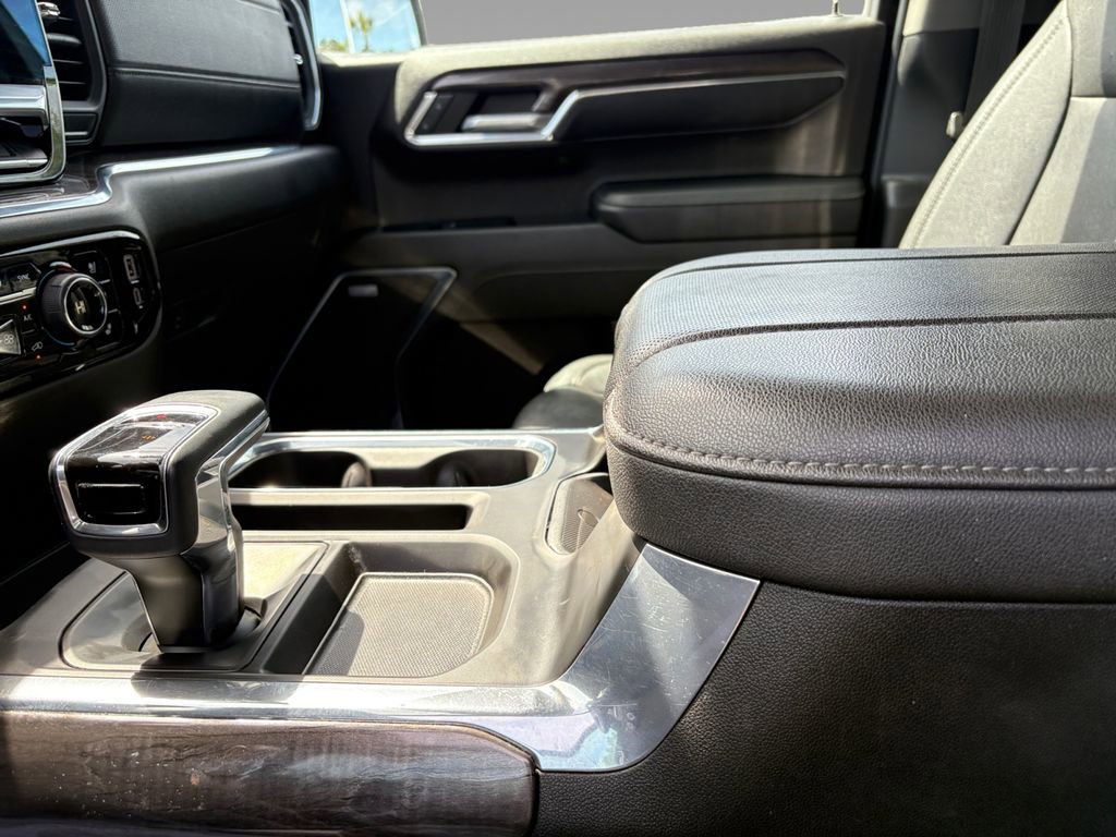 Used 2023 Chevrolet Silverado 1500 LTZ w/ LTZ Convenience Package II image 2