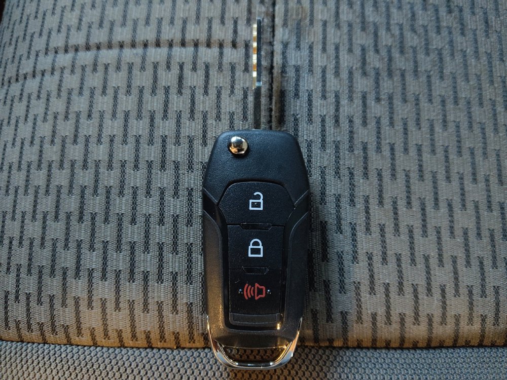 Used 2016 Ford F150 XLT image 32