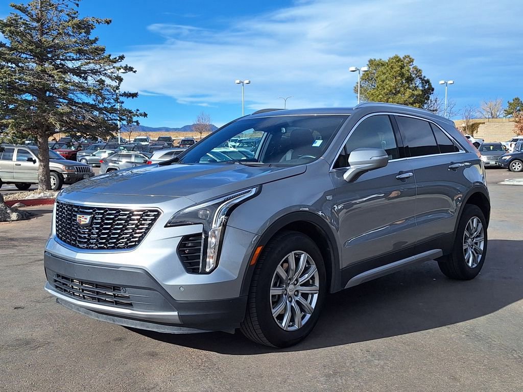 Used 2023 Cadillac XT4 Premium Luxury image 7