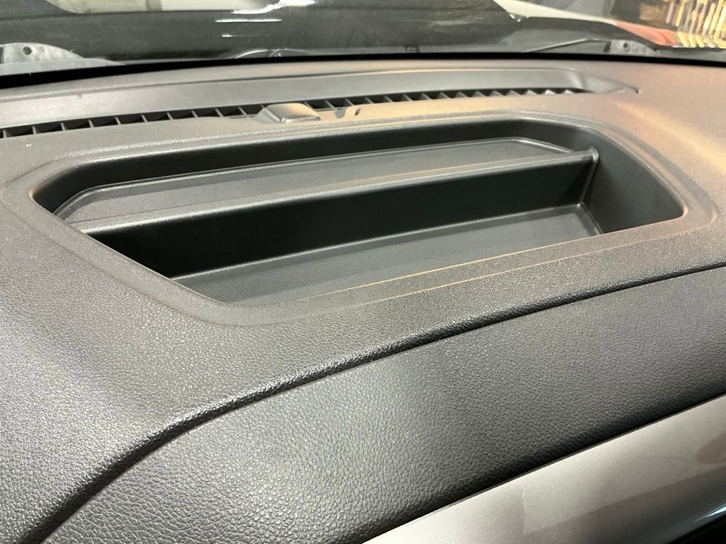 Used 2024 Chevrolet Silverado 1500 Custom Trail Boss w/ LPO, Dark Essentials Package image 32