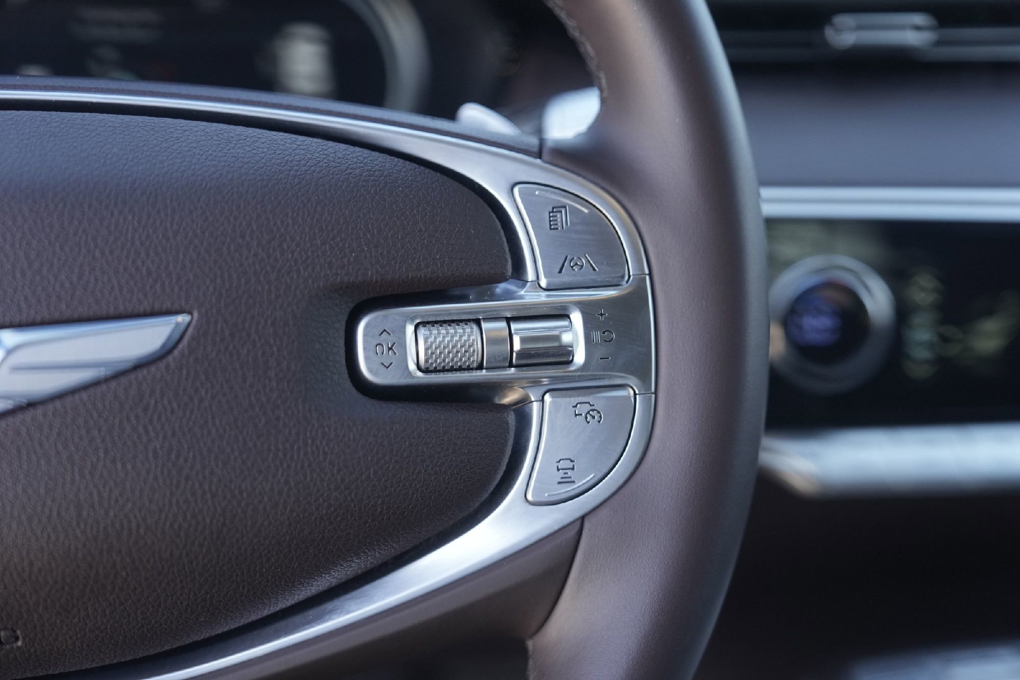 Used 2022 Genesis GV70 2.5T w/ Advanced Package image 14