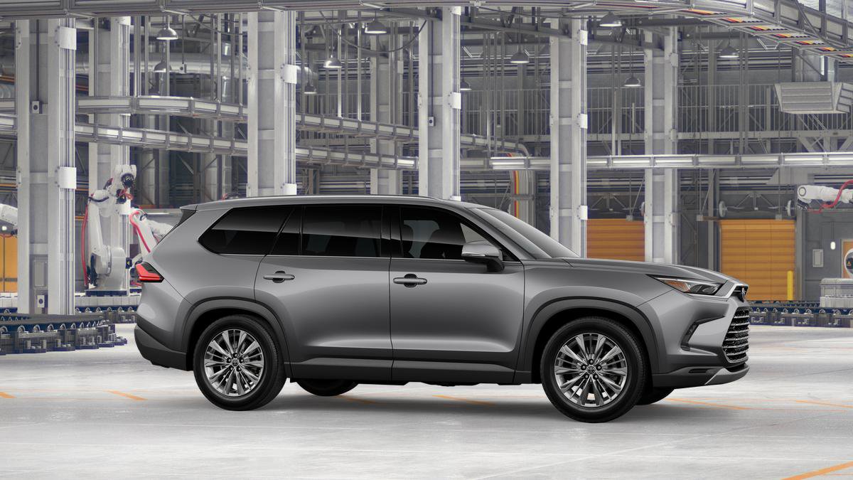 New 2026 Toyota Grand Highlander Platinum image 13