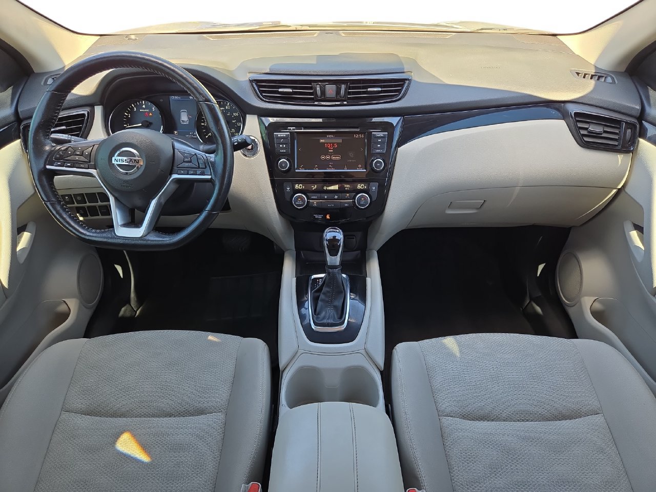 Used 2021 Nissan Rogue Sport SV FWD image 9