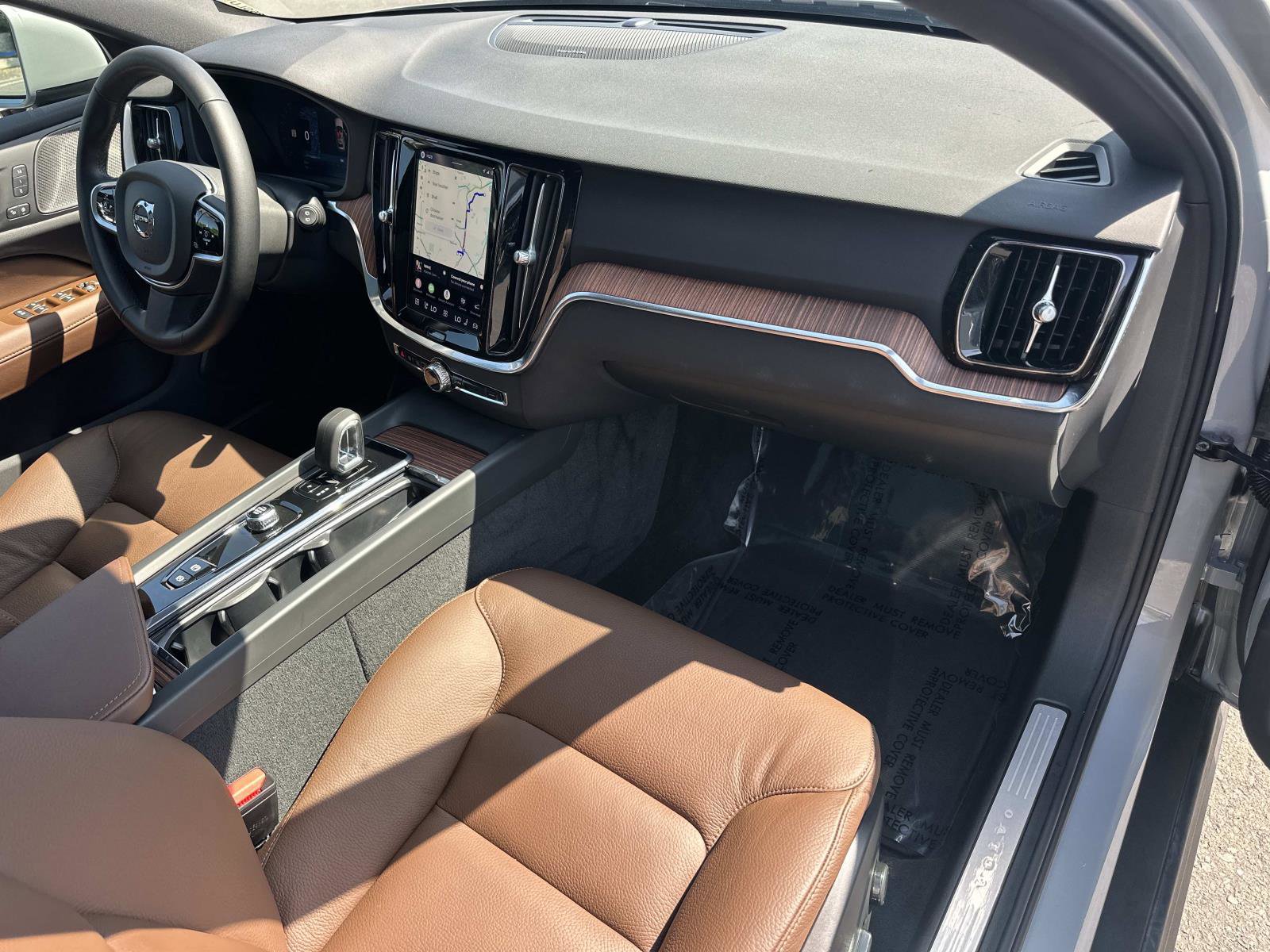 Certified 2026 Volvo V60 B5 Cross Country Plus w/ Climate Package image 26