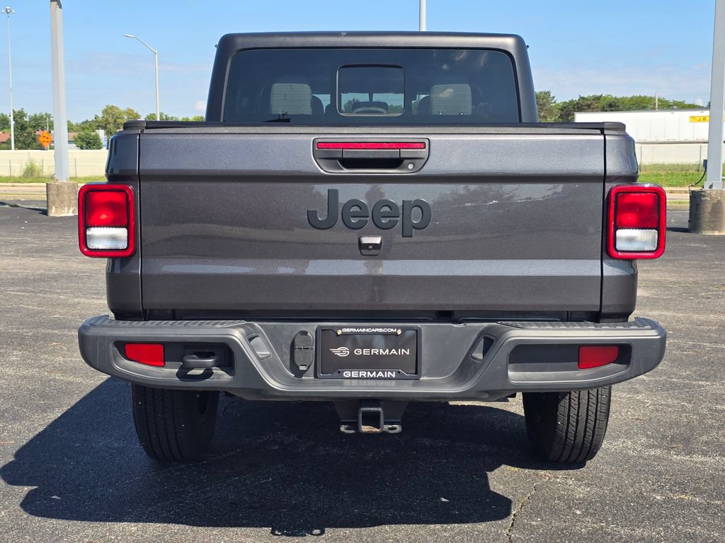 Used 2023 Jeep Gladiator Sport AWD/4WD image 13