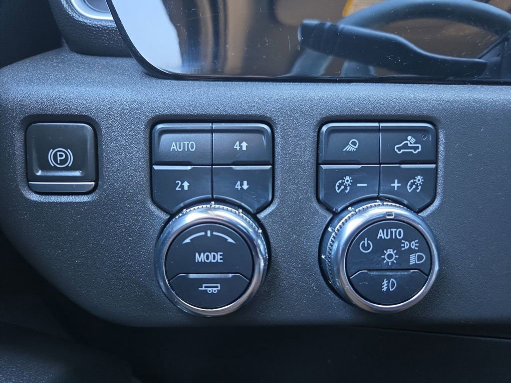 Used 2023 GMC Sierra 1500 SLT w/ SLT Premium Package image 22