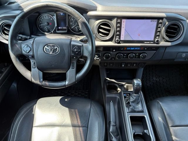 Used 2021 Toyota Tacoma TRD Sport AWD/4WD image 3