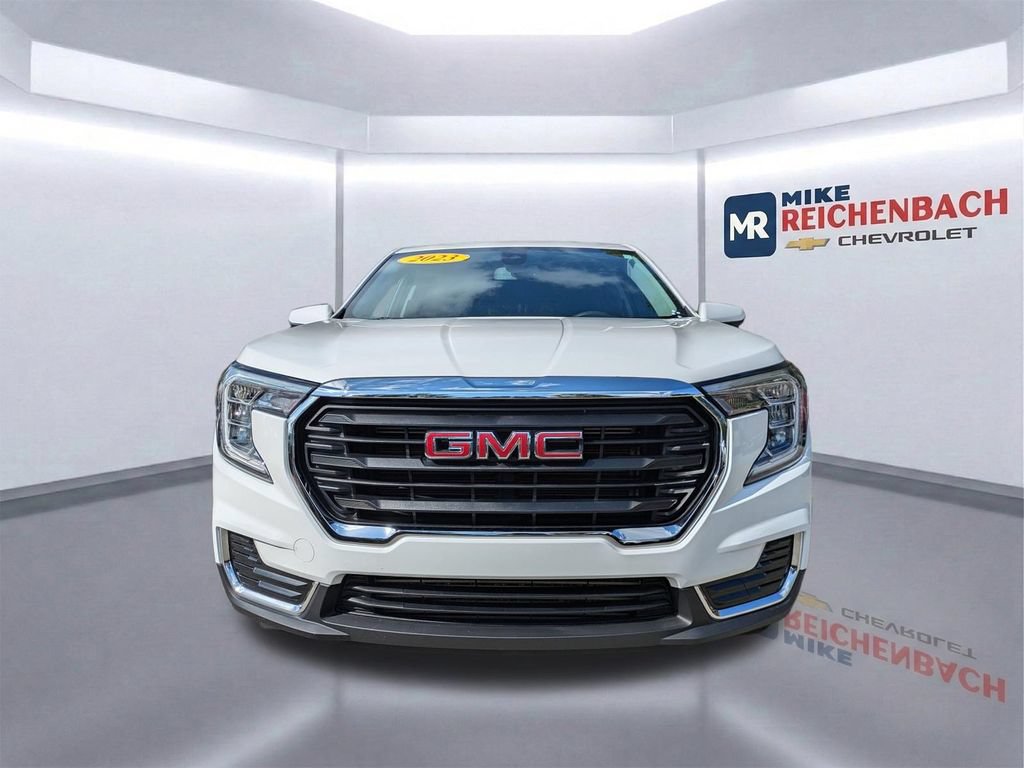 Used 2023 GMC Terrain SLE FWD image 9