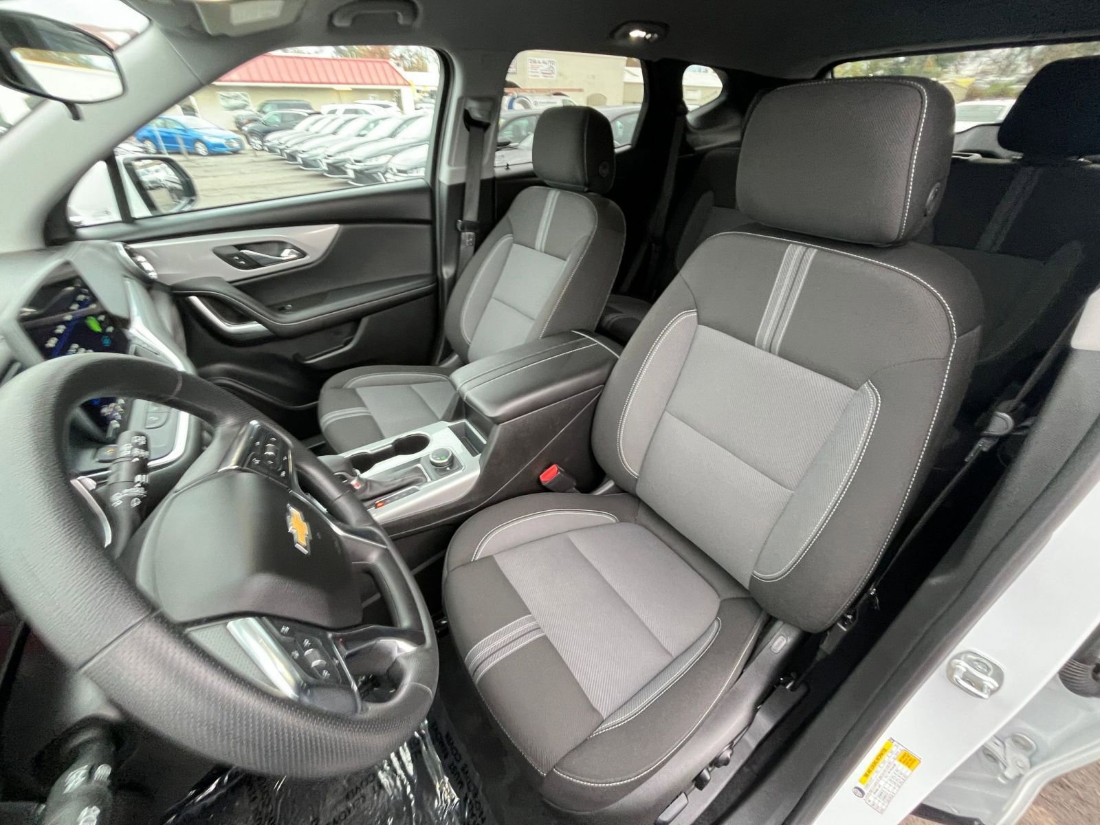 Used 2025 Chevrolet Blazer LT image 36