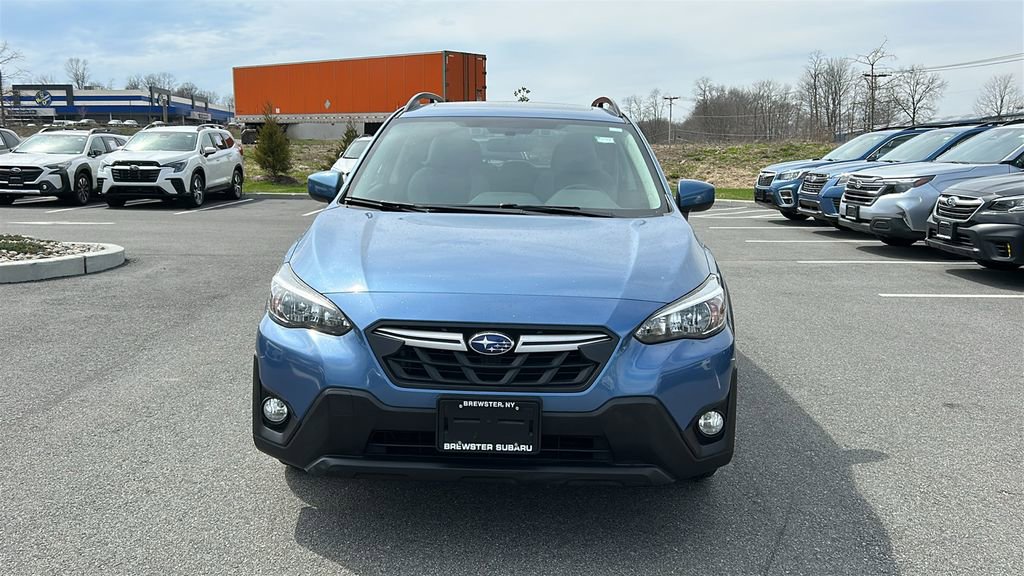 Used 2021 Subaru Crosstrek 2.0i Premium w/ Moonroof Package AWD/4WD image 2