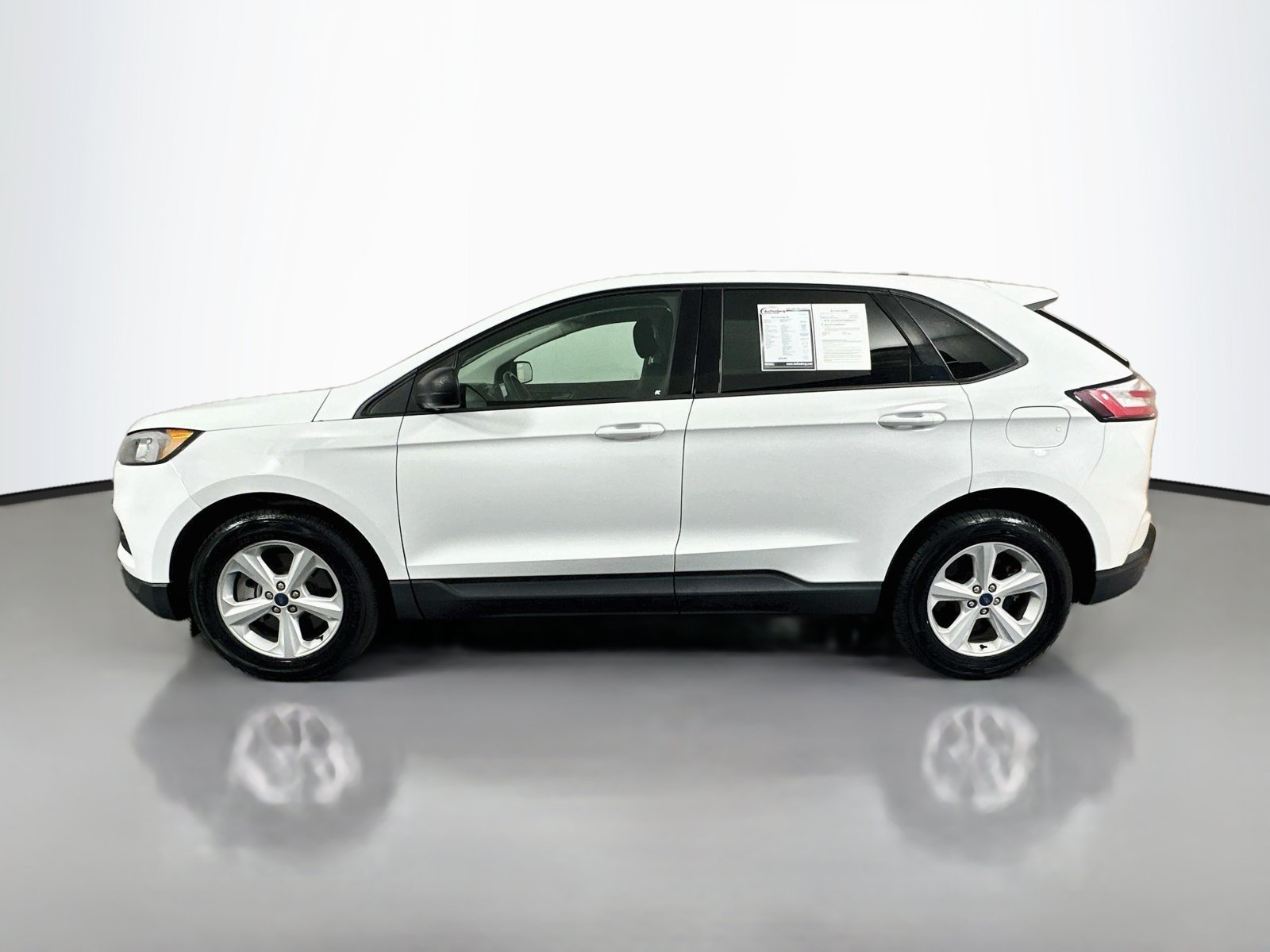 Used 2022 Ford Edge SE AWD/4WD image 4