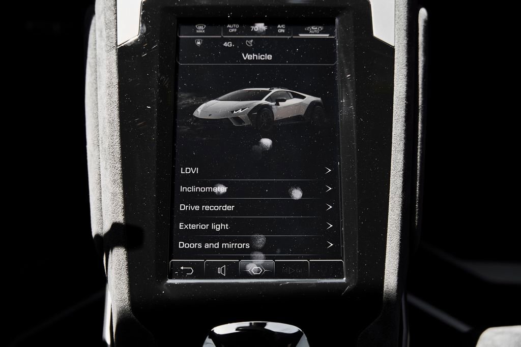 Used 2023 Lamborghini Huracan Sterrato image 71