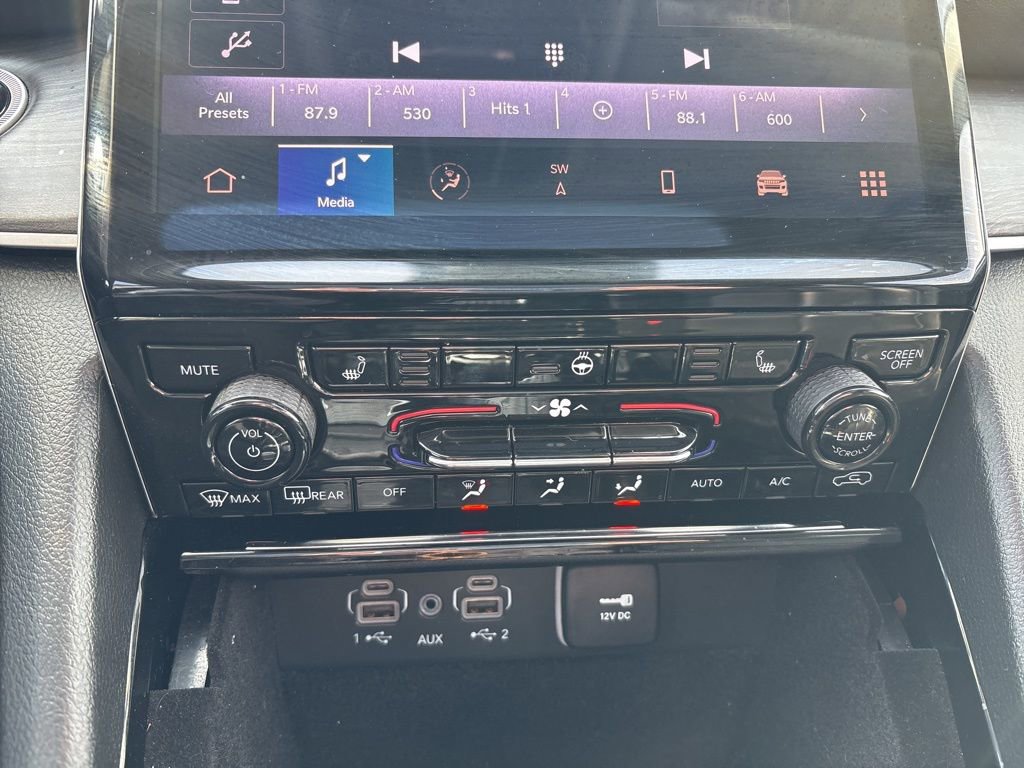 Used 2022 Jeep Grand Cherokee L Limited image 18