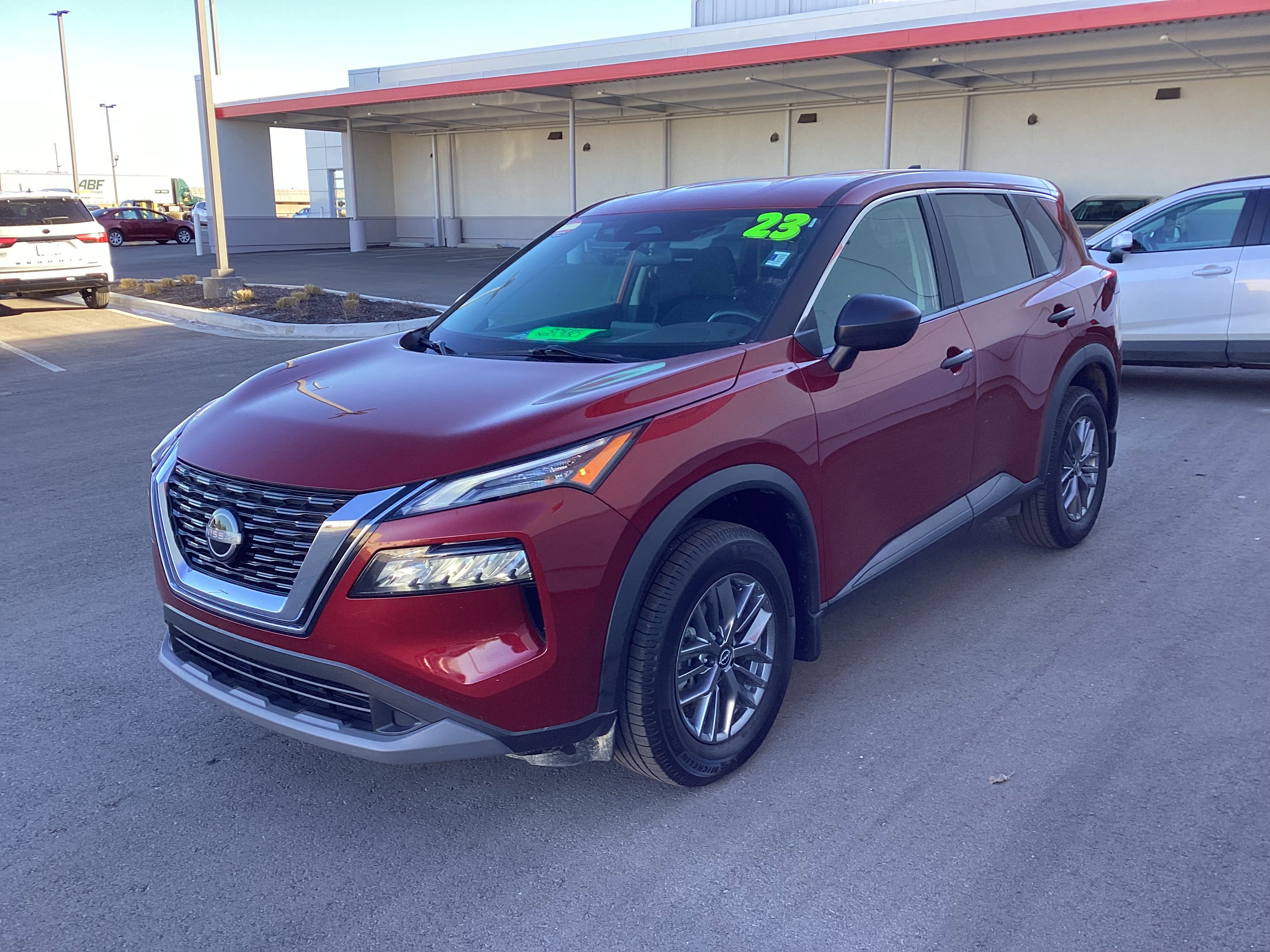 Used 2023 Nissan Rogue S image 4
