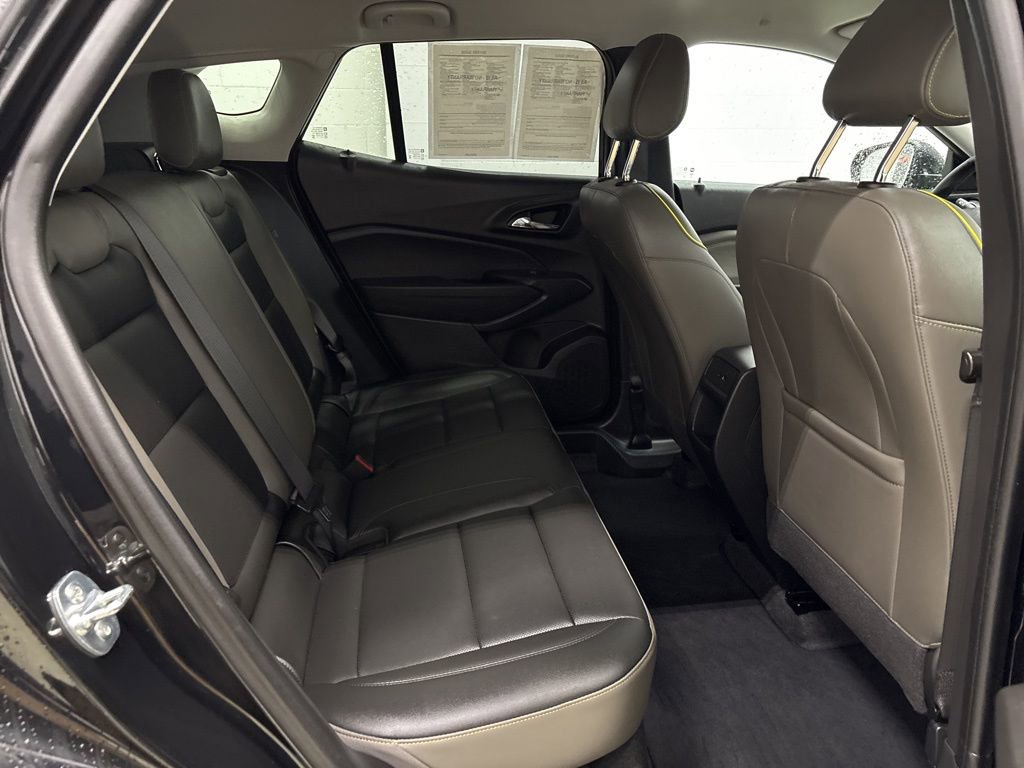 Used 2025 Chevrolet Trax ACTIV w/ Driver Confidence Package FWD image 33