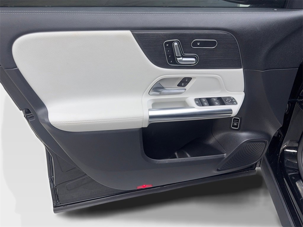 Used 2022 Mercedes-Benz GLA 35 AMG 4MATIC image 31