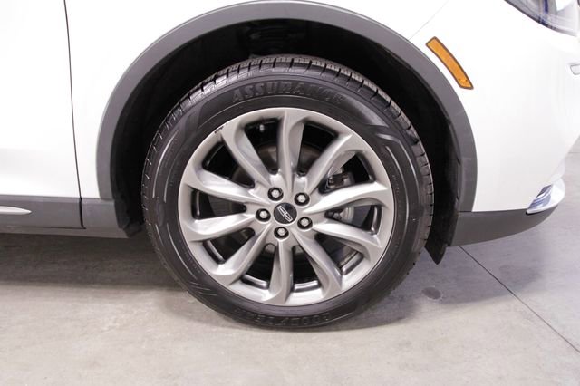 Used 2020 Lincoln Corsair Standard w/ Premium Package image 11