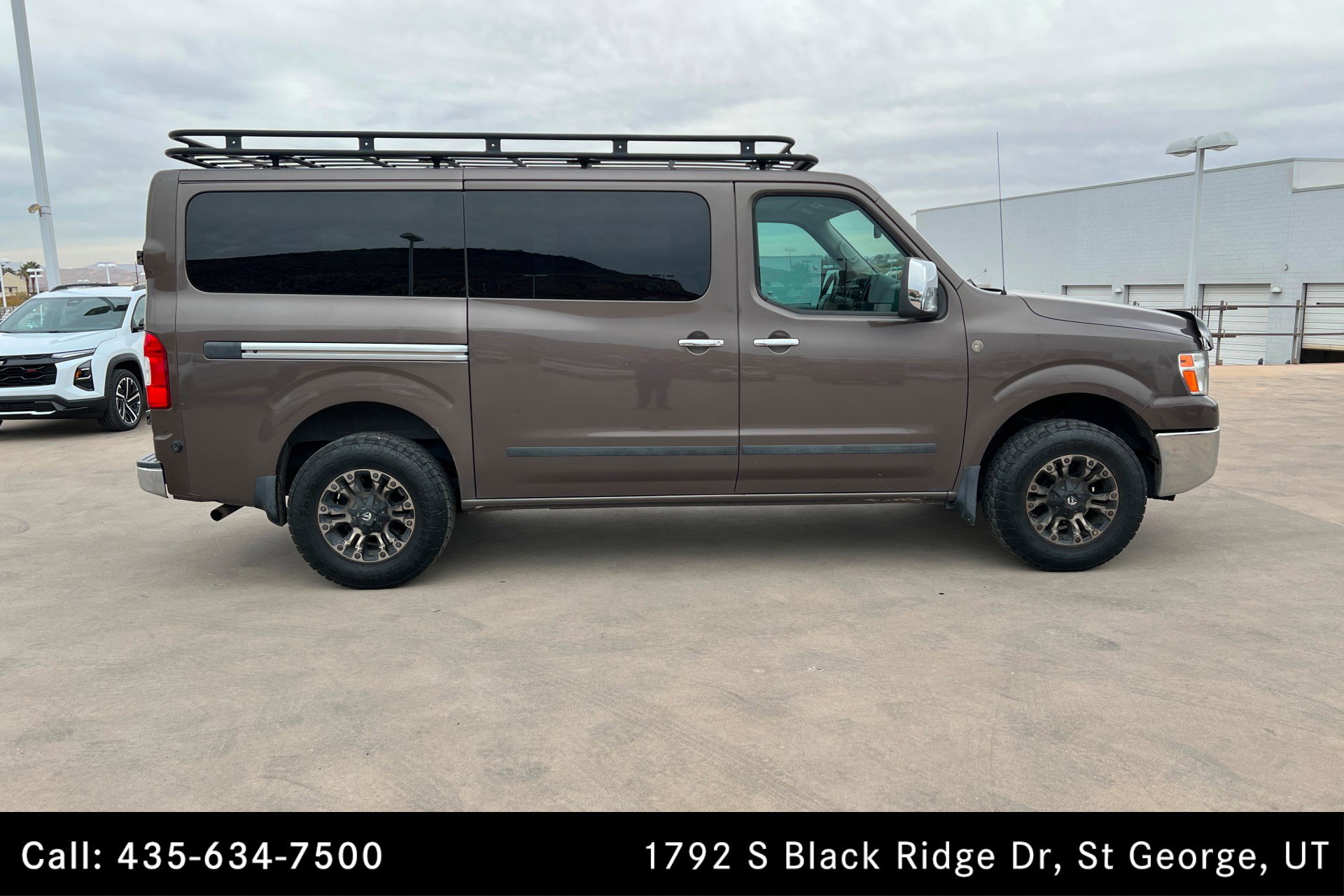 Used 2018 Nissan NV 3500 SL image 6