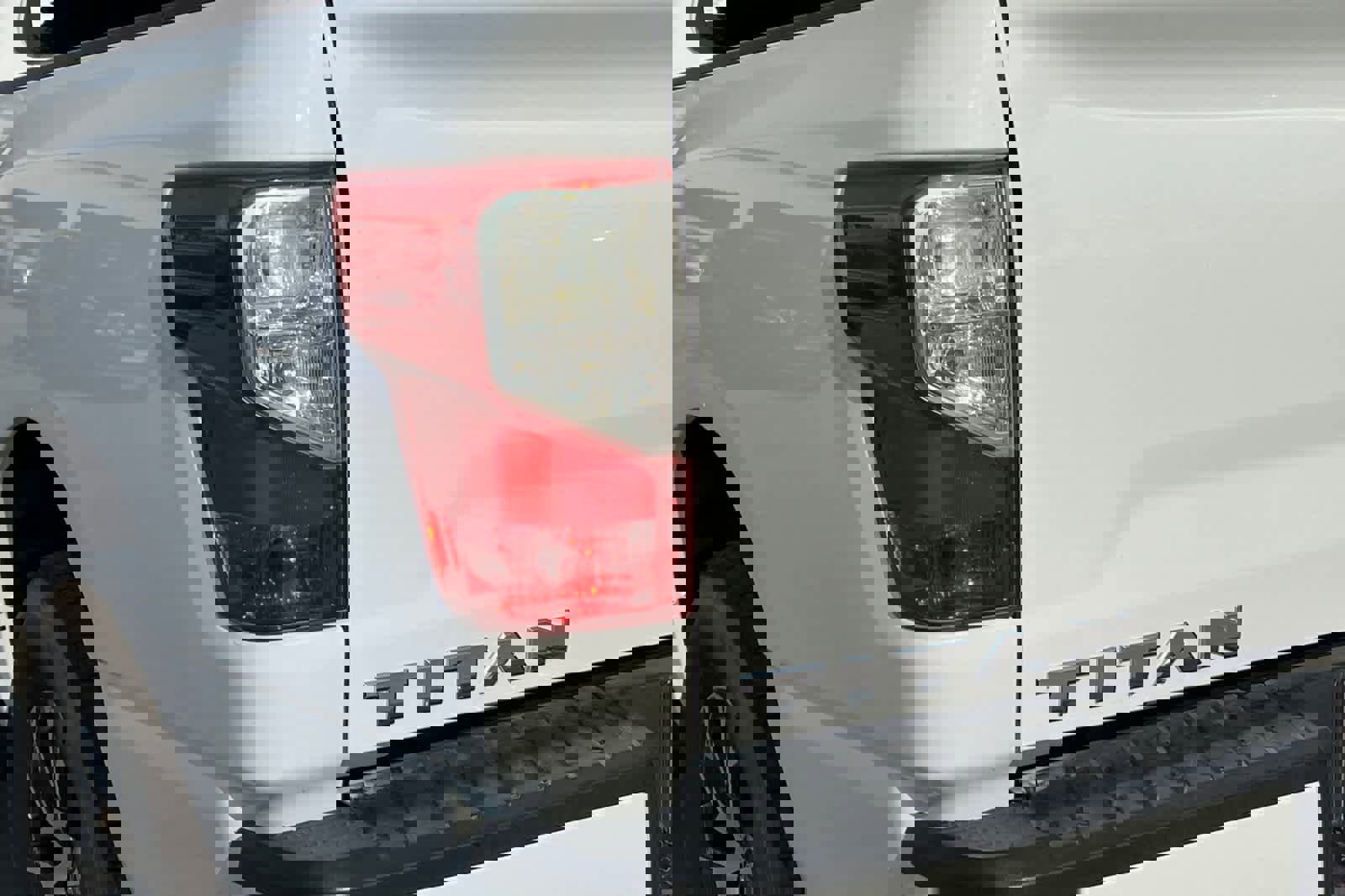 Used 2023 Nissan Titan SV image 15