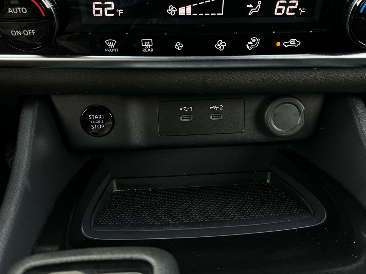 Used 2025 Nissan Rogue SV image 25